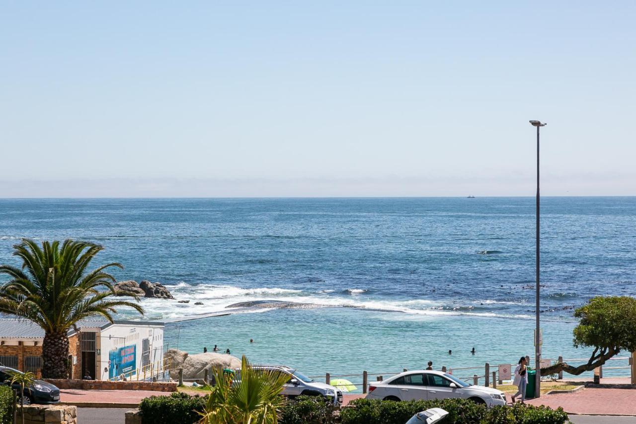 Tidal Pool Apartments - Camps Bay ケープタウン エクステリア 写真