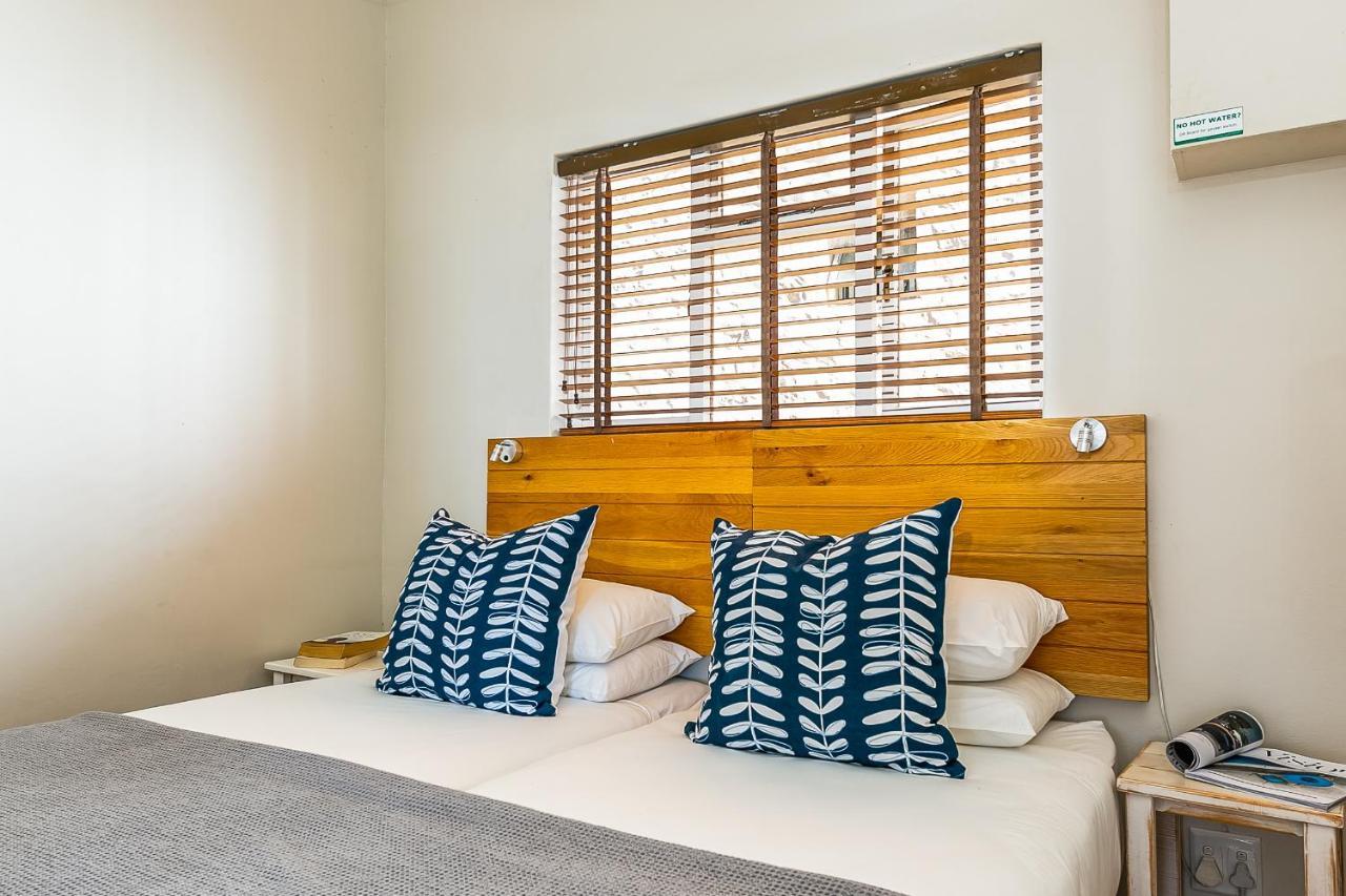 Tidal Pool Apartments - Camps Bay ケープタウン エクステリア 写真