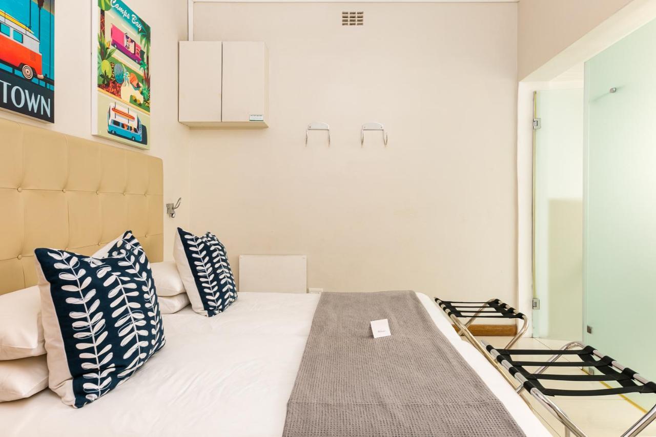 Tidal Pool Apartments - Camps Bay ケープタウン エクステリア 写真