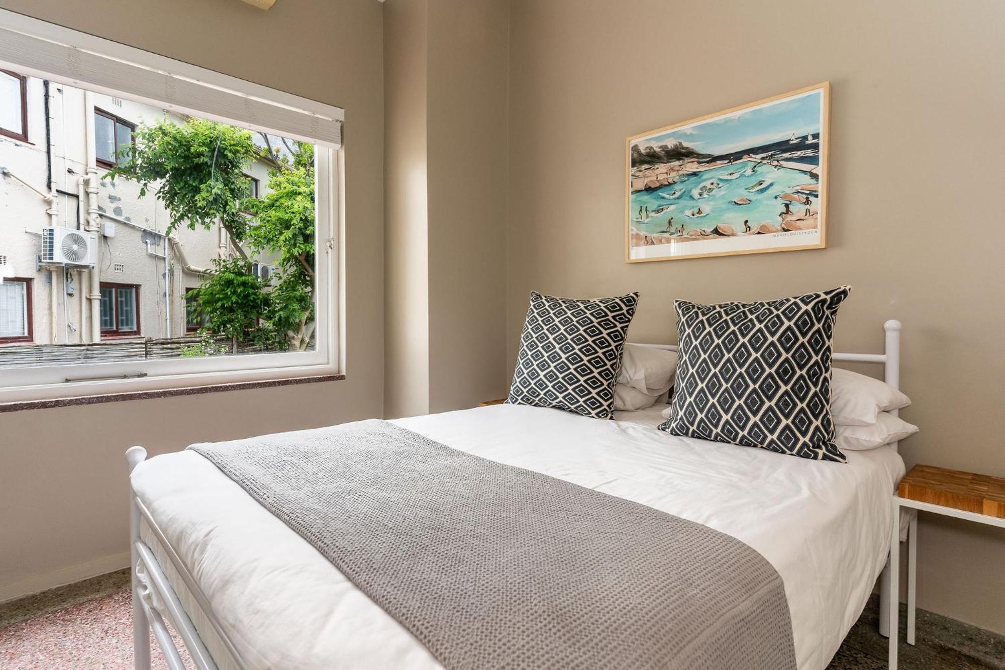 Tidal Pool Apartments - Camps Bay ケープタウン エクステリア 写真