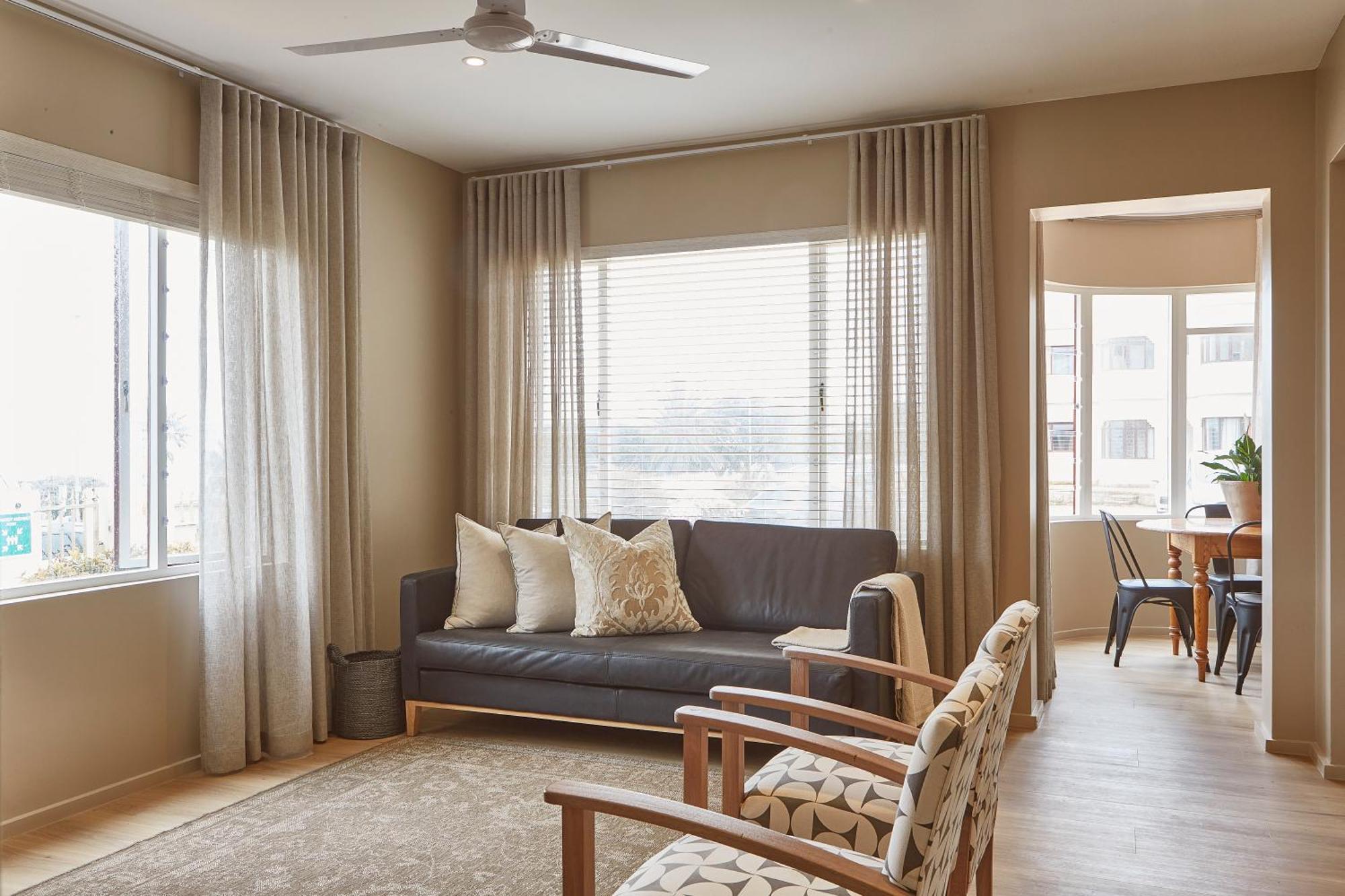 Tidal Pool Apartments - Camps Bay ケープタウン エクステリア 写真